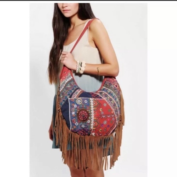 Ecote shoulder fringe bag! - Picture 2 of 4